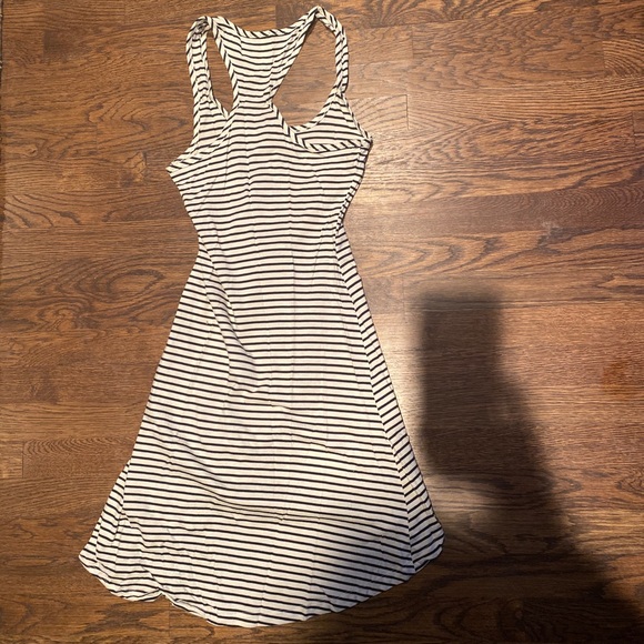 *like new* Threads 4 Thought dress - Picture 8 of 8